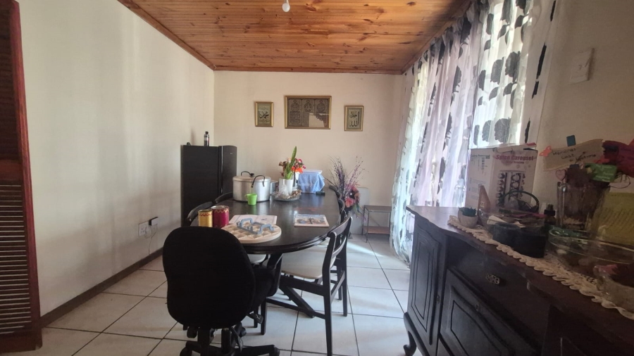 3 Bedroom Property for Sale in Hexpark Western Cape